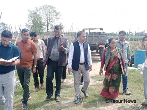 कृषकको फर्ममा पुग्दै कोशी प्रदेशका कृषि मन्त्री इसाइल मन्सुरी