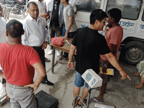 वराहक्षेत्रका बजारमा नापतौल शिविरको आयोजना